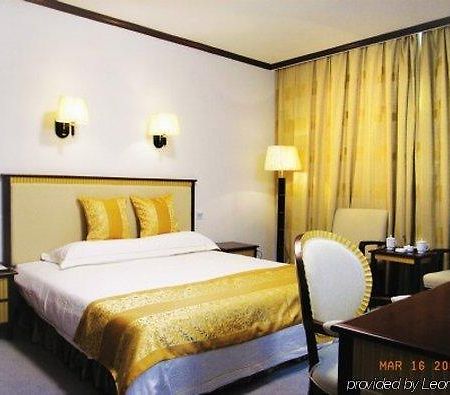 Nanjing Airport Hotel Room photo