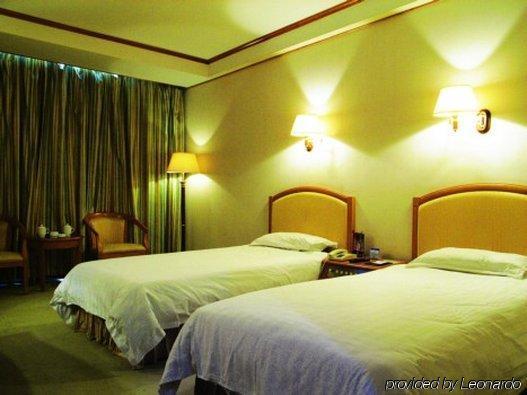 Nanjing Airport Hotel Room photo