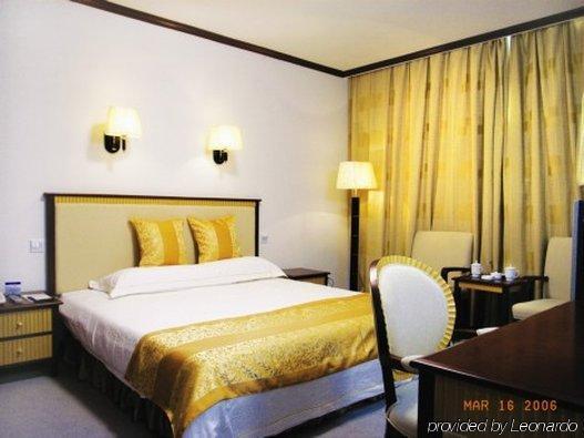 Nanjing Airport Hotel Room photo